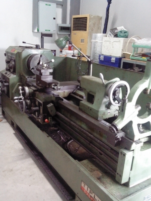 ขายเครื่องกลึง TONG-IL 530*1550