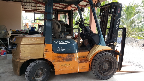 ขายโฟล์คลิฟท์ toyota รุ่น 7fd30