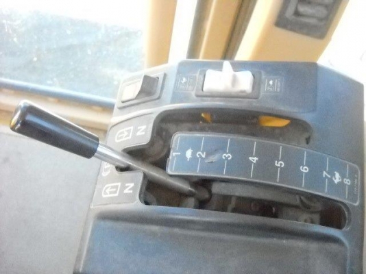 140H #APM01*** ปี2004 8,137ชม. พร้อมScarifierมือ1 (ยี่ห้อ Diamond) 140H #APM01*** ปี2004 8,137ชม. พร้อมScarifierมือ1 (ยี่ห้อ Diamond)