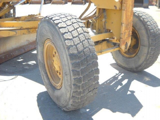 140H #APM01*** ปี2004 8,137ชม. พร้อมScarifierมือ1 (ยี่ห้อ Diamond) 140H #APM01*** ปี2004 8,137ชม. พร้อมScarifierมือ1 (ยี่ห้อ Diamond)