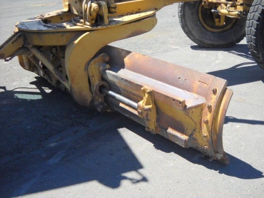 140H #APM01*** ปี2004 8,137ชม. พร้อมScarifierมือ1 (ยี่ห้อ Diamond) 140H #APM01*** ปี2004 8,137ชม. พร้อมScarifierมือ1 (ยี่ห้อ Diamond)