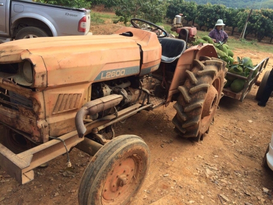 รถไถคูโบต้า L2600 รถสวน วิ่งได้ ไฮโดร พีทีโอ ใช้งานได้ครับ