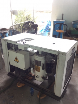 ขายปั้มลมยี่ห้อ Ingersollrand 34.5 kw มือสองสภาพพร้อมใช้งาน