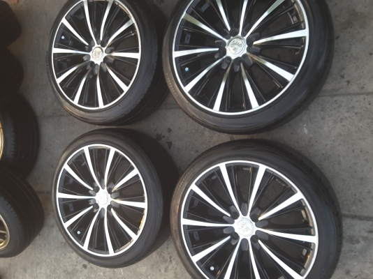 ล้อขอบ 17 4รู 100 พร้อมยาง 205 45 17 ปี 14 ชุดล่ะ 8500