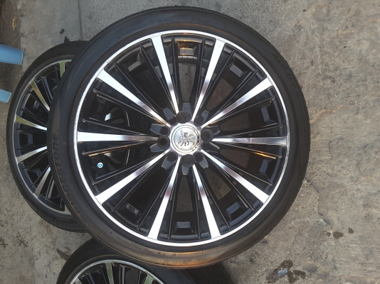 ล้อขอบ 17 4รู 100 พร้อมยาง 205 45 17 ปี 14 ชุดล่ะ 8500