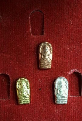 หลวงปู่ทิม วัดละหารไร่ จ.ระยอง ปรกมะขาม 3 กษัตริย์ สวยกล่องเดิม