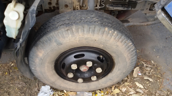 ขายด่วนรถบรรทุก 6 ล้อดัมพ์   ISUZU NQR  ปีจดทะเบียน 2548
