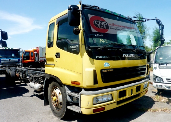 PN-11 ISUZU GIGA หัวครัชซี  10 ล้อ รถสวยสภาพพร้อมใชั