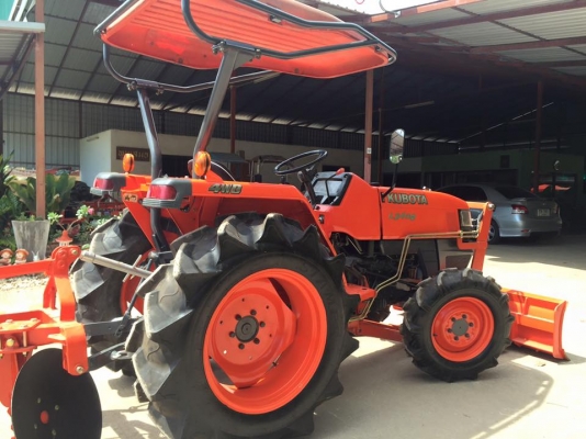 ขายรถไถKubota L3408 (4WD) พร้อมใบมีดหน้าและผานบุกเบิกใหม่ๆ รถพร้อมใช้งาน