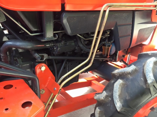 ขายรถไถKubota L3408 (4WD) พร้อมใบมีดหน้าและผานบุกเบิกใหม่ๆ รถพร้อมใช้งาน