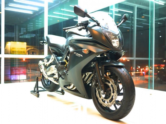 ขาย Honda CBR 650F รถศูนย์ พร้อมทะเบียนแท้ รถมือเดียว สภาพใหม่กริ๊ป สีเดิมทั้งคัน เครื่องยนต์สดๆ