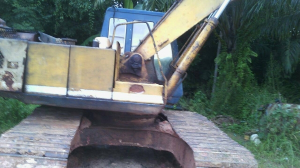 ขายรถแบคโฮ KOBELCO SK 907 คอลโทรลสั้น แอร์พร้อม ราคา 450000