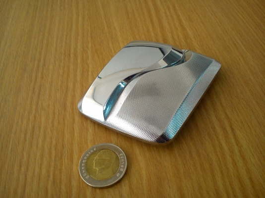 โลโก้ Toyota ตัวนอก ตัวหนาๆ