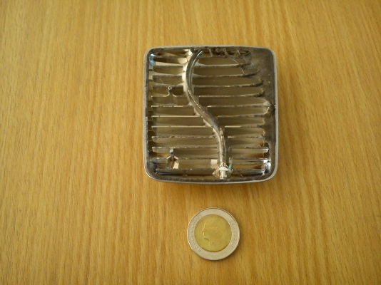 โลโก้ Toyota ตัวนอก ตัวหนาๆ