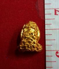 หลวงปู่ทิม วัดละหารไร่ จ.ระยอง ปิดตายันต์ยุ่งเปียกน้ำทองแท้ สวยมากกล่องเดิม