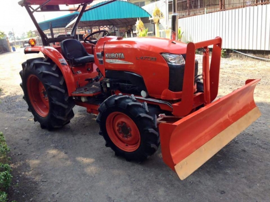 คูโบต้า L4708 4 WD พร้อมใบมีดตราช้าง ทำงาน 873 ชั่วโมง จดทะเบียน พ.ค.2554
