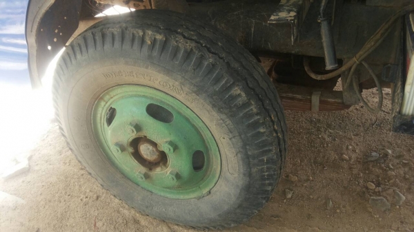 รถอีซุซุ 6 ล้อดั้ม 100 แรงม้า.  ปี 2519. ( รถประกอบ. )   สนใจติดต่อ  081 - 6079515