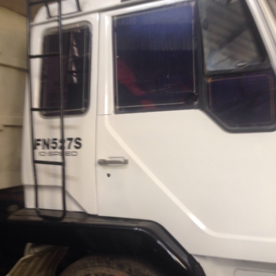 สิบล้อ มิตซู ไอ้หลง FN527MA 6D16-195 ดั้มสวยๆ เกียร์10สปีส 2เพา สภาพดีสวยเดิมพร้อมใช้ ทะเบียนพร้อมโอ ราคา655,000บ.รถสวยน่าใช้