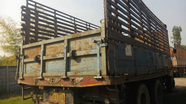 ขาย 10 ล้อ เพลาเดียว HINO KT925 คัสซีสวยจัดตลอดเส้น เครื่อง HO7C 180 แรงม้า ช่วงล่างใหญ่ วางหัว F18 พวงมาลัยพาวเวอร์ ทะเบียนพร้อมโอนครับ