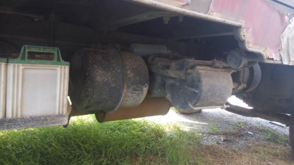 ขาย 10 ล้อ เพลาเดียว HINO KT925 คัสซีสวยจัดตลอดเส้น เครื่อง HO7C 180 แรงม้า ช่วงล่างใหญ่ วางหัว F18 พวงมาลัยพาวเวอร์ ทะเบียนพร้อมโอนครับ