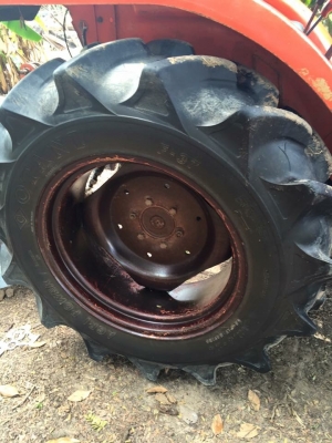 ขายKUBOTA36แรงปี54. ทำงาน1900ชม. อุปกร3ชิ้น