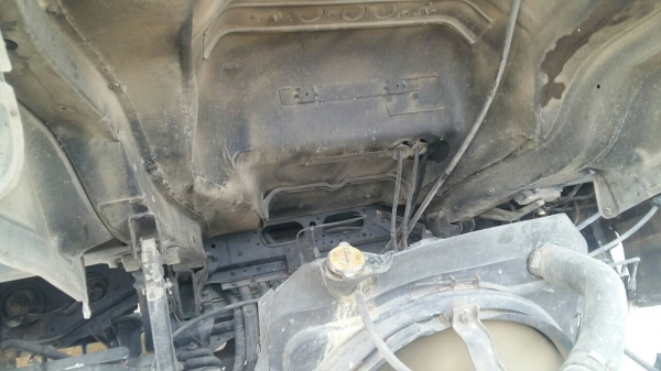 รถอีซูซุ 6 ล้อ ติดเครน 3 ตัน FRR 175 แรงม้า  ปี 48.   สนใจติดต่อ  081 - 6079515