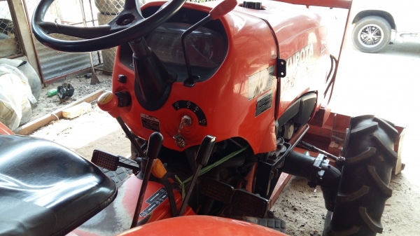 247000บาทครับ L3608 อุปกรณ์3อย่างตราช้างครับ  ด่วนๆๆครับ