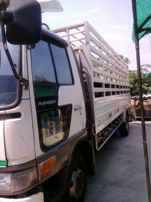 6ล้อช่วงยาว6เมตรกระบะเลส2ชั้นบรรทุกหมู HINO FC3J เครื่อง165แรงม้าJO7C 6ล้อช่วงยาว6เมตรกระบะเลส2ชั้นบรรทุกหมู HINO FC3J เครื่อง165แรงม้าJO7C