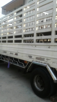 6ล้อช่วงยาว6เมตรกระบะเลส2ชั้นบรรทุกหมู HINO FC3J เครื่อง165แรงม้าJO7C 6ล้อช่วงยาว6เมตรกระบะเลส2ชั้นบรรทุกหมู HINO FC3J เครื่อง165แรงม้าJO7C