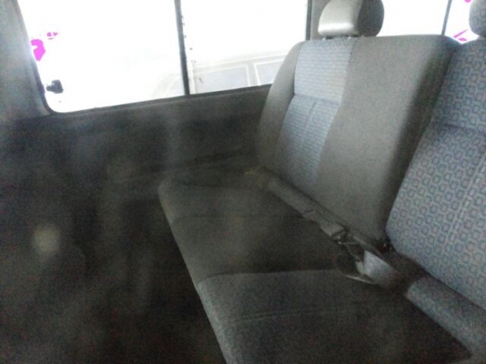 KIA เป็นรถมือเดียว ตัวรถสวย เดิมๆ เครื่องเดิม ภายในสวย รถจอดไม่ได้ใช้งาน