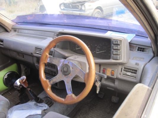 ขายทั้งคันหรือแยกชิ้นส่วน  อยากได้ชิ้นไหนโทรมาครับ