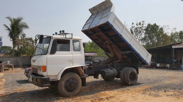 ขาย 6 ล้อดั้ม HINO KR360 คัสซีสวย เครื่อง EH100 150 แรงม้า เฟืองท้ายใหญ่ พวงมาลัยพาวเวอร์ ทะเบียนพร้อมโอนครับ