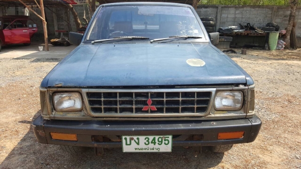 ขาย กระบะตอนเดียว L200 เครื่องดี คัสซีสวย ทะเบียนพร้อมโอนครับ ขาย กระบะตอนเดียว L200 เครื่องดี คัสซีสวย ทะเบียนพร้อมโอนครับ