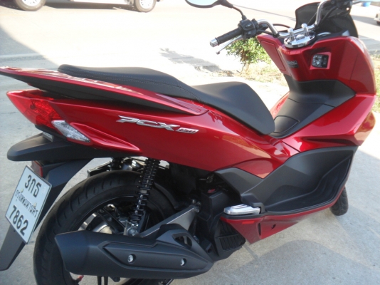 HONDA PCX ปี 2015 สีแดง ไฟ LED 150.cc