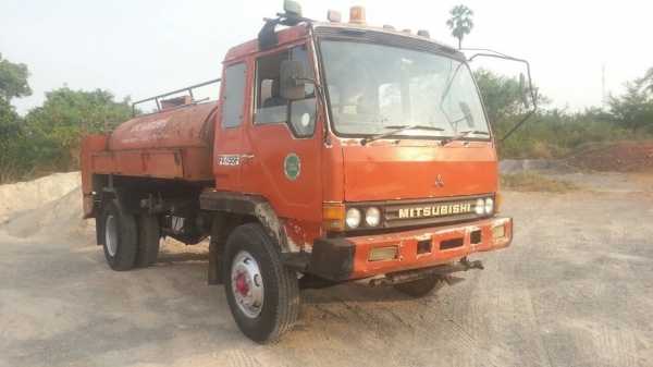 ุุุ6ล้อรถน้ำ..160แรงMITSUBICHI KF455F..ปี2543..เครื่อง6D14...ถังน้ำ7000ล. เล่มพร้อม..