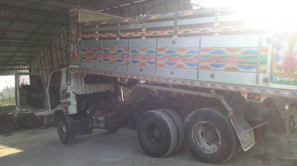 ขายด่วนรถสิบล้อดั้มM6เครืองUROTลงเล่มแล้วรถสวยพร้อมใช้งาน ขายด่วนรถสิบล้อดั้มM6เครืองUROTลงเล่มแล้วรถสวยพร้อมใช้งาน