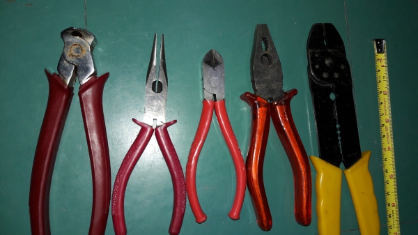 ขายเครื่องมือช่างไฟฟ้าใหม่เก่าเก็บ5ชิ้น