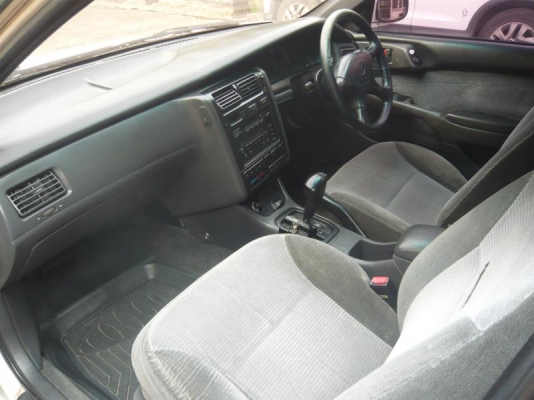 TOYOTA CORONA รถเดิมขับดี  เกียร์ออโต้  ติดLPGวิ่งได้ดีทั้ง2ระบบ