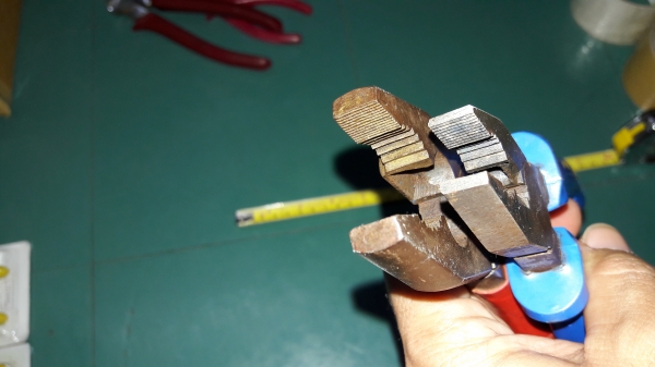 ขายคีมปากจิ้งจกเยอรมัน8"HUTER  Made in Germany.และคีมเช็คโก