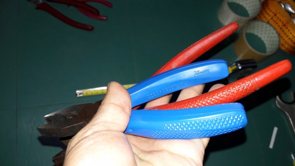 ขายคีมปากจิ้งจกเยอรมัน8"HUTER  Made in Germany.และคีมเช็คโก