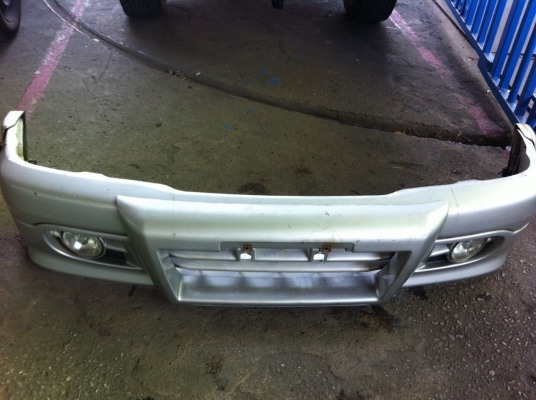 ขายกันชนtoyota sportrider หน้า+สปอร์ทไลท์+กันชนหลัง แท้ทั้งชุด