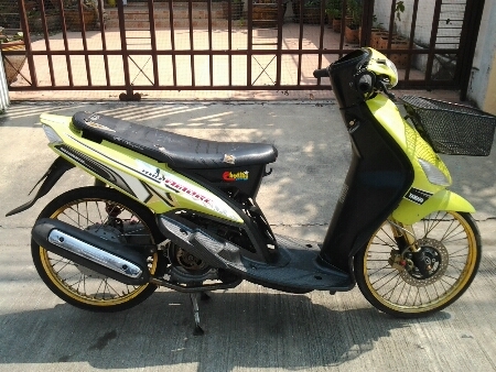 ขายมอไซค์ ปี49 ยามาฮ่า รุ่นมีโอ เครื่อง115cc. เครื่องดีแน่นๆ ล้อแต่ง รถสภาพยังโอเค ภาษีขาด1ปี เล่มทะเบียนครบ ขายถูกๆครับ