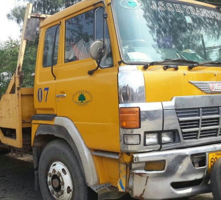 ขาย685,000บ เทนเลอร์ 2เพา บรรทุกแม็คโค 200-320 สิบล้อ2เพา ฮีโน่ FR 639B EK100-260แรง สโลส 2เพาใหญ่ สภาพดีใช้งานได้ปกติ เล่มทะเบียนพร้อมโอน