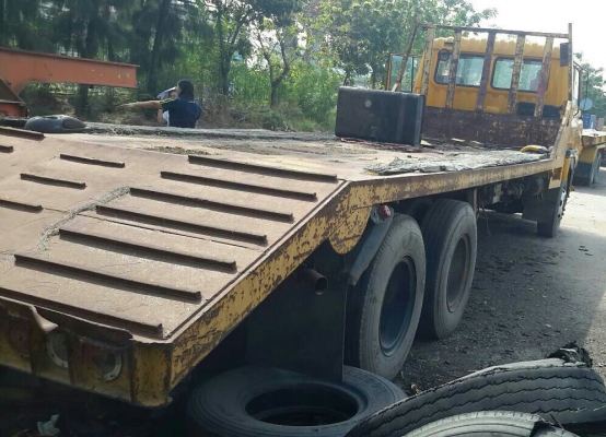 ขาย685,000บ เทนเลอร์ 2เพา บรรทุกแม็คโค 200-320 สิบล้อ2เพา ฮีโน่ FR 639B EK100-260แรง สโลส 2เพาใหญ่ สภาพดีใช้งานได้ปกติ เล่มทะเบียนพร้อมโอน