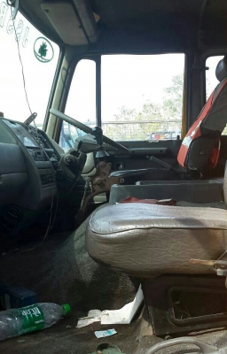 ขาย685,000บ เทนเลอร์ 2เพา บรรทุกแม็คโค 200-320 สิบล้อ2เพา ฮีโน่ FR 639B EK100-260แรง สโลส 2เพาใหญ่ สภาพดีใช้งานได้ปกติ เล่มทะเบียนพร้อมโอน