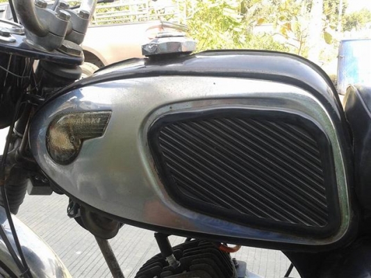 ขาย Kawasaki G1 เดิมๆสวยๆทะเบียนพร้อมโอนราคา 35000 บาทครับ