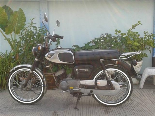 ขาย Kawasaki G1 เดิมๆสวยๆทะเบียนพร้อมโอนราคา 35000 บาทครับ