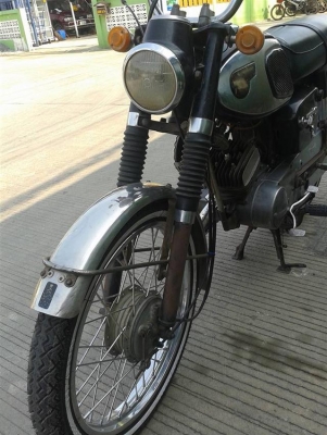 ขาย Kawasaki G1 เดิมๆสวยๆทะเบียนพร้อมโอนราคา 35000 บาทครับ