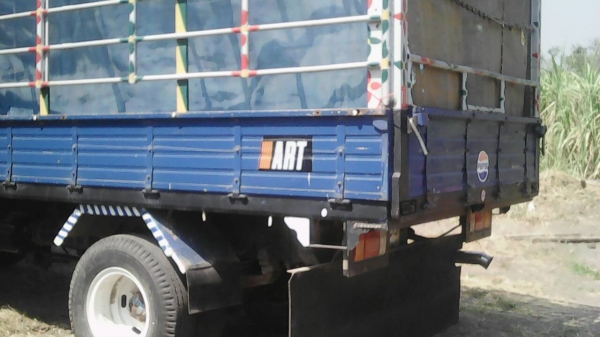 ขายด่วนครับ 6 ล้อดั้ม มิตชู แคนเตอร์ เครื่อง 100 แรง รถสวยพร้อมใช้งานครับ