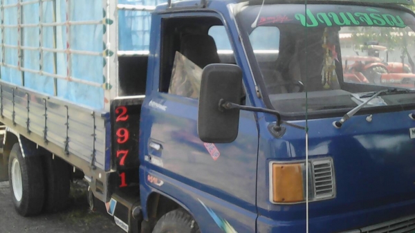 ขายด่วนครับ 6 ล้อดั้ม มิตชู แคนเตอร์ เครื่อง 100 แรง รถสวยพร้อมใช้งานครับ